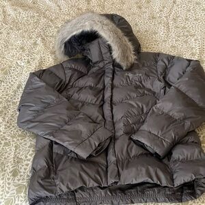 Columbia Charcoal Puffer Jacket with Faux Fur Trim large